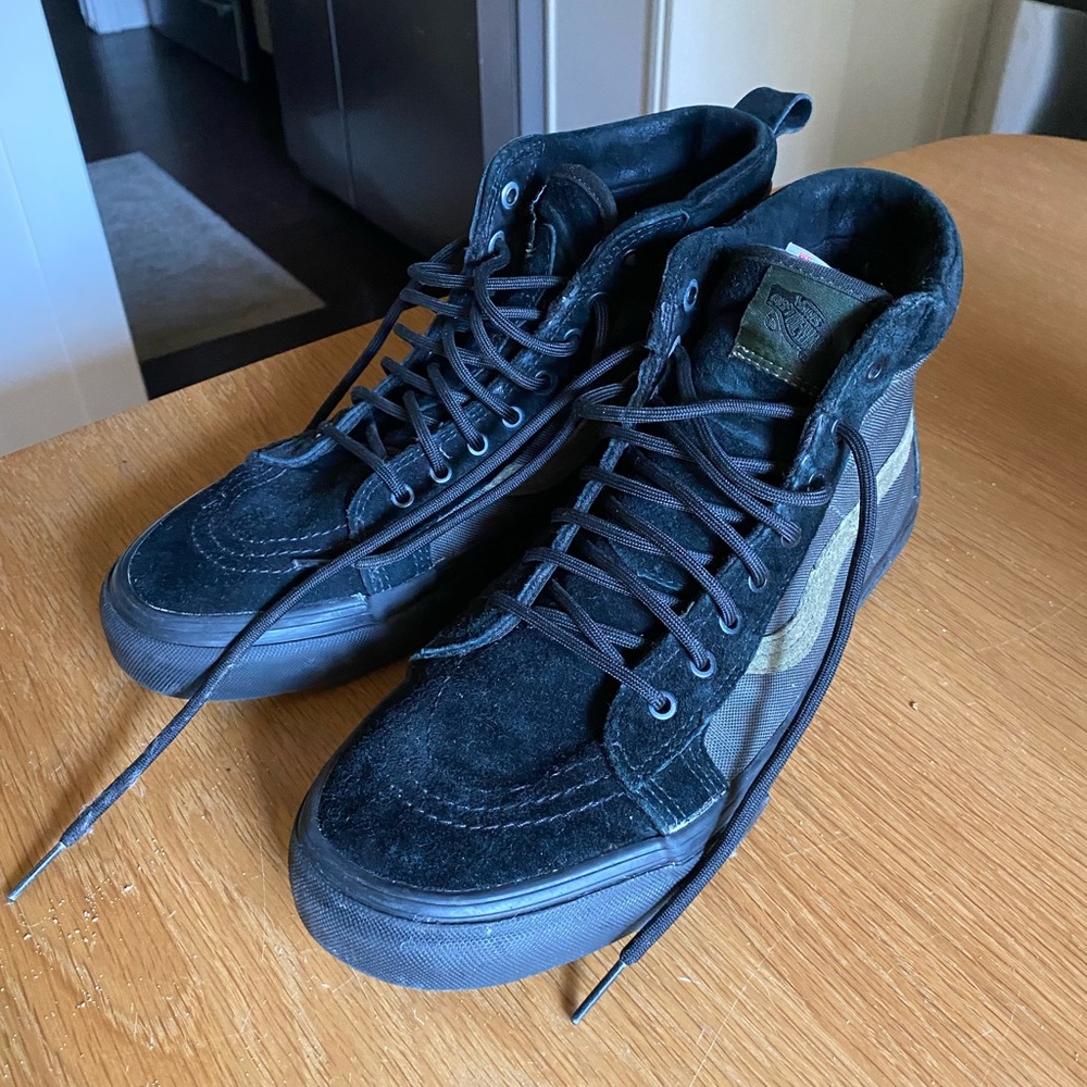 Vans MTE Sk8 Hi - size 10